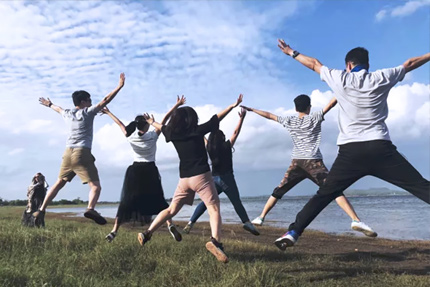 2018���Ρ�(�й���)�����ٷ���վ-YY SPORTS�߼�ЧԱ�������ΰ����ţ�������������������΢Ц