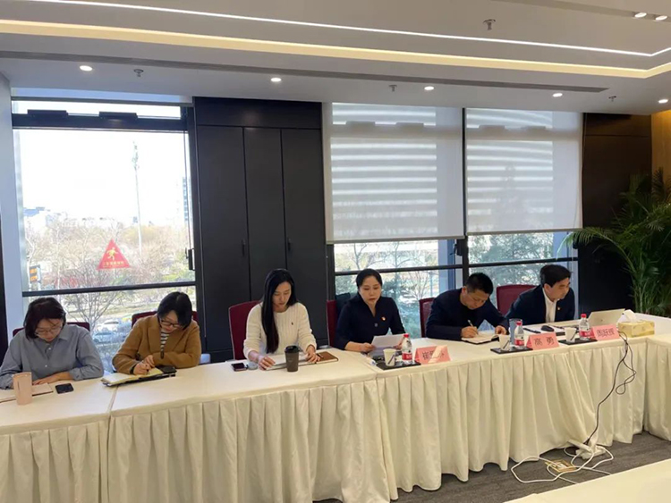 ������Դ��˾���Ρ�(�й���)�����ٷ���վ-YY SPORTS��ί���С����ᡱ���񼰾������߽��ר�⽲��