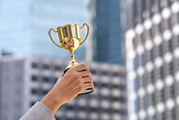 ���Ρ�(�й���)�����ٷ���վ-YY SPORTS��ѡ36�WISE2024��ҵ֮�������ȫ�򻯽ṹ���г���չ������