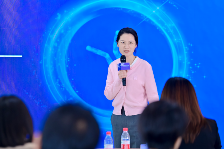 ����ҩ��Ͳ�ҽҩ������Դ������������������ҵ���ʻ������е��˲ŽṹҪ����